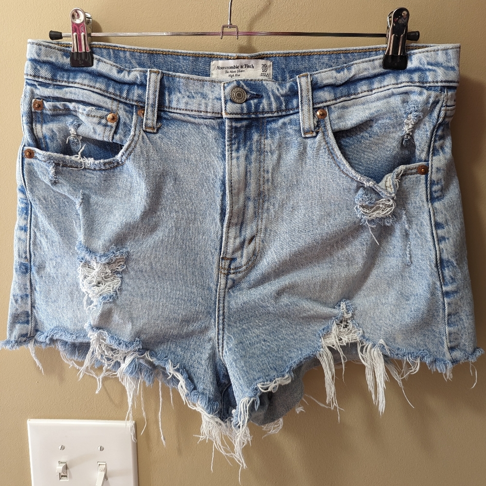 Abercrombie mom short